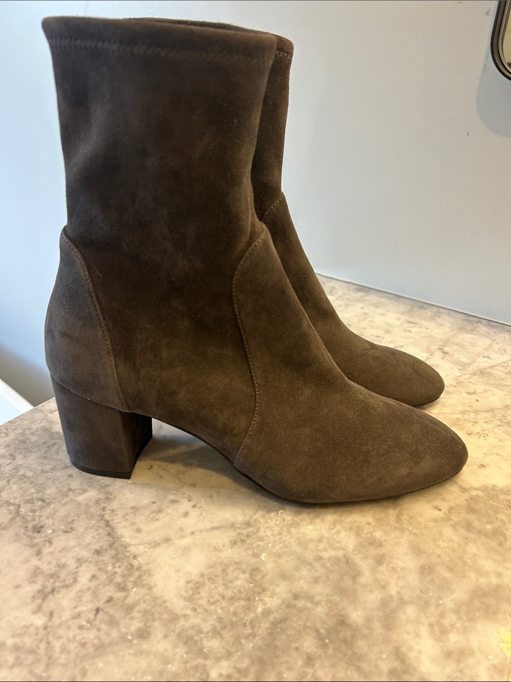 Stuart Weitzman Women's Suede Mid-Heel Ankle Boot in Gray